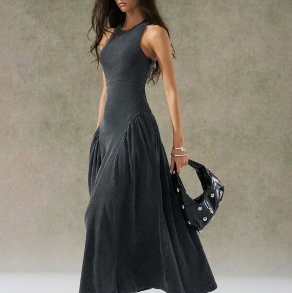 Black Casual Women's Distressed Wash Backless Design Dress - Picture 4 of 4